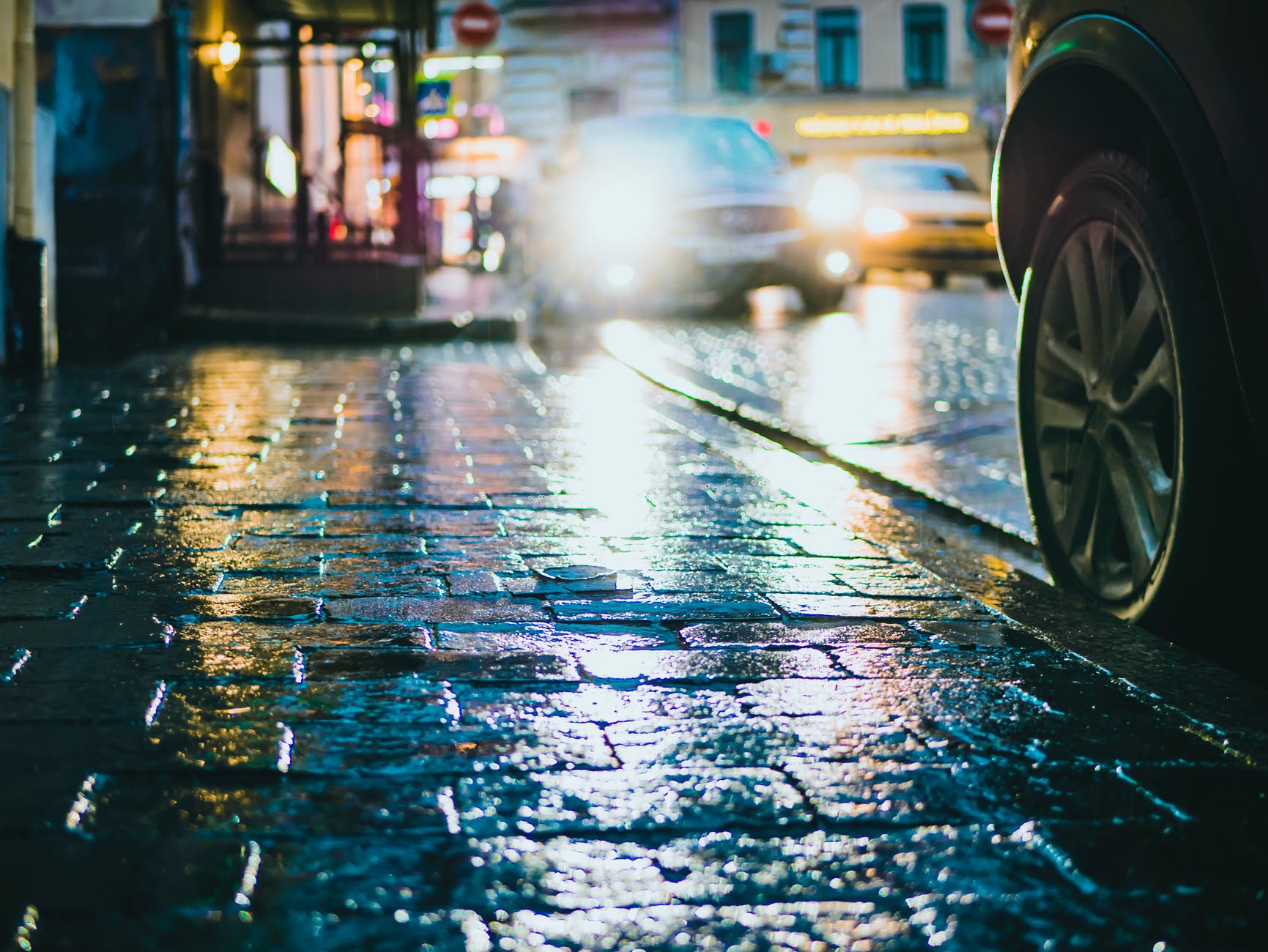 photography of street during rainy day